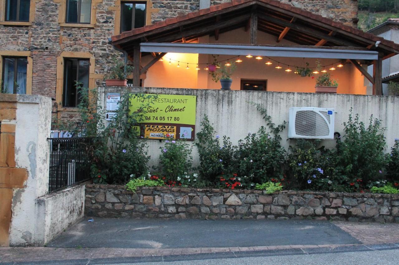 Hôtel Restaurant Le Saint Clément Saint-Clement-sur-Valsonne Exterior foto