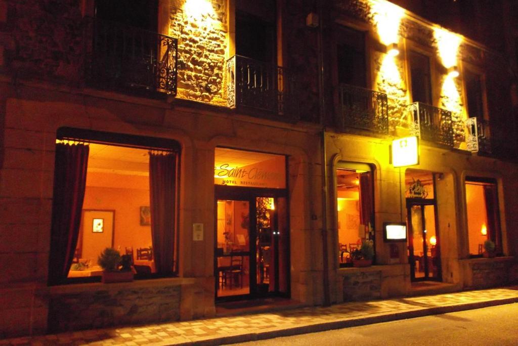 Hôtel Restaurant Le Saint Clément Saint-Clement-sur-Valsonne Exterior foto